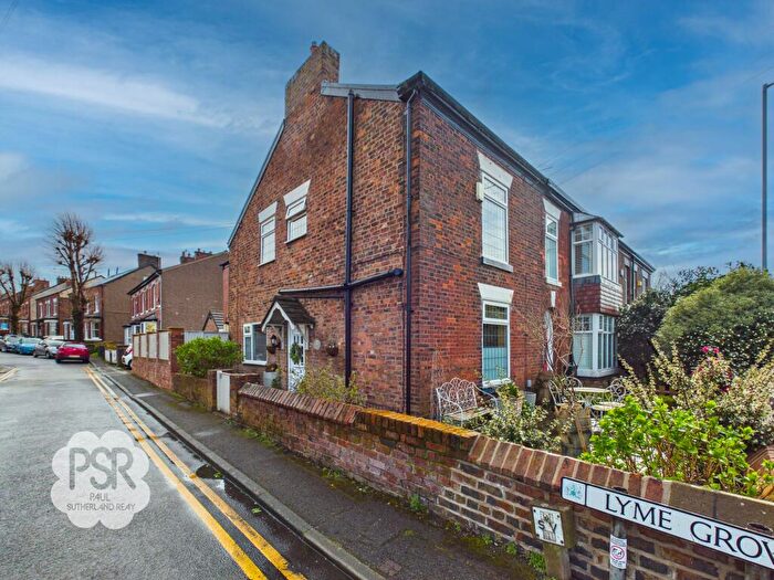 3 Bedroom End Of Terrace House For Sale In Lyme Grove, Marple, SK6