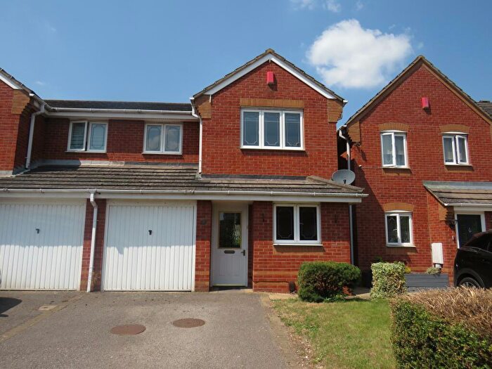 3 Bedroom Semi-Detached House To Rent In Ophelia Drive, Heathcote, Warwick, CV34