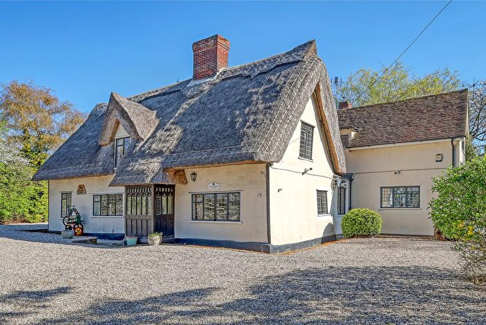 4 Bedroom Detached House For Sale In Chelmsford Road, Felsted, CM6