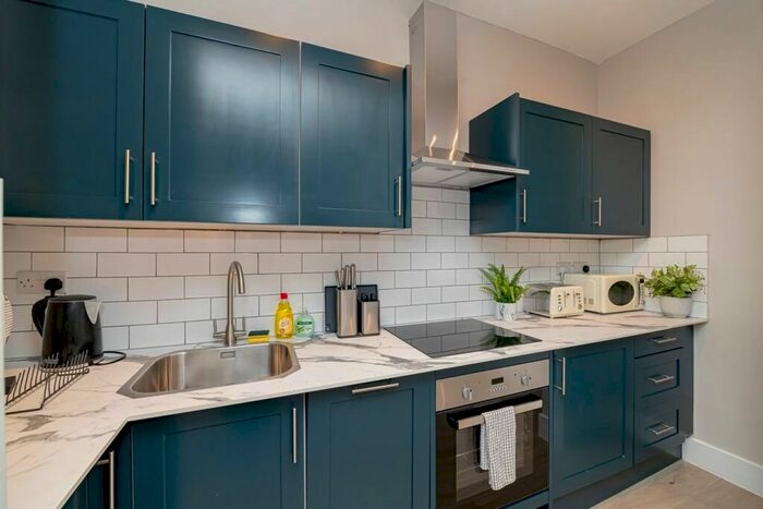 3 Bedroom Flat To Rent In London Road, Brighton, BN1