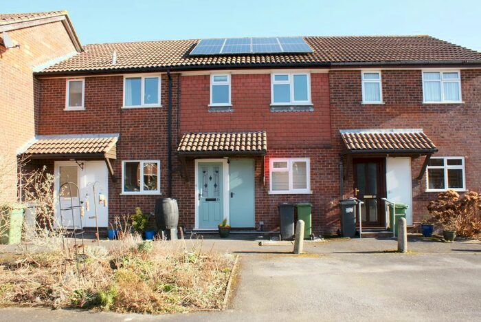 2 Bedroom Detached House To Rent In Pine Road, Four Marks, Alton GU34