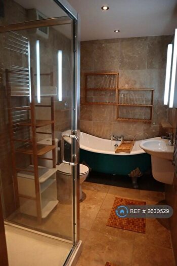 1 Bedroom Flat To Rent In Limehouse, London, E14