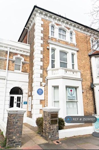 1 Bedroom Flat To Rent In Lushington Road, Eastbourne, BN21