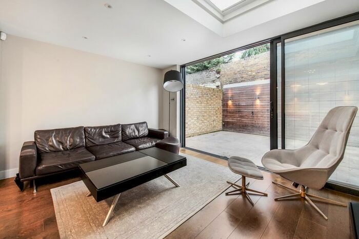 3 Bedroom Terraced House To Rent In Princes Road, Richmond, TW10