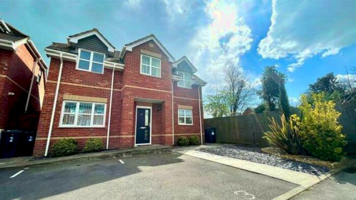 3 Bedroom Detached House To Rent In Prior Close, Bournemouth, BH7