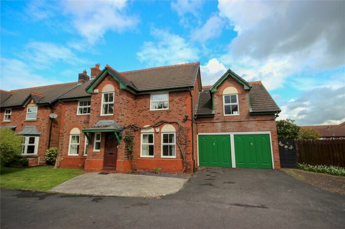 5 Bedroom Detached House To Rent In Arden Close, Bradley Stoke, Bristol, BS32