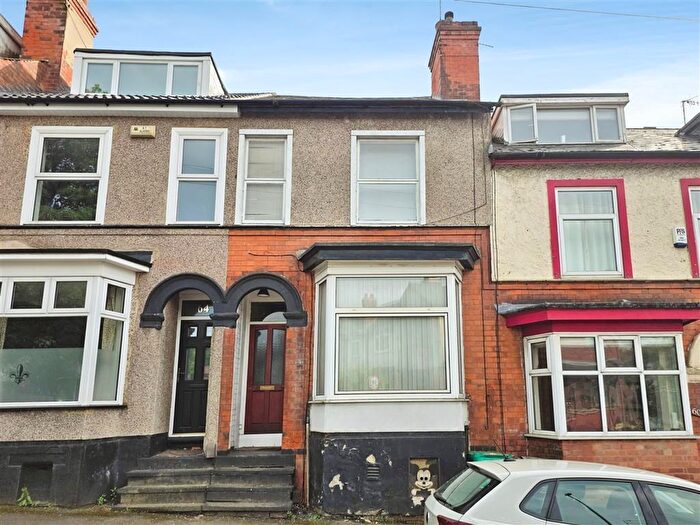 4 Bedroom Terraced House For Sale In Winchester Street, Sherwood, Nottingham, NG5