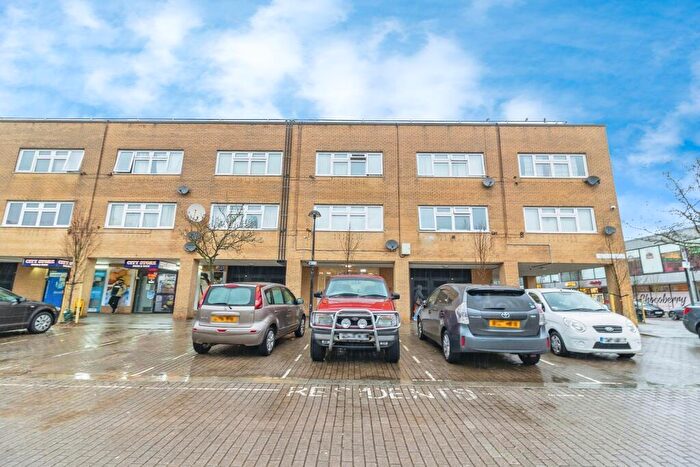 1 Bedroom Flat For Sale In Silbury Boulevard, Milton Keynes, Buckinghamshire, MK9