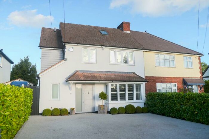 4 Bedroom Semi-Detached House For Sale In Epping Green, Epping, CM16