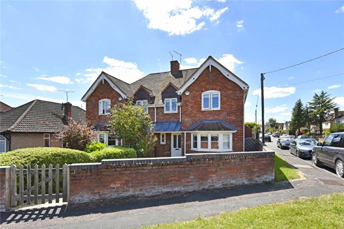 4 Bedroom Semi-Detached House To Rent In Oak Tree Road, Marlow, Buckinghamshire, SL7