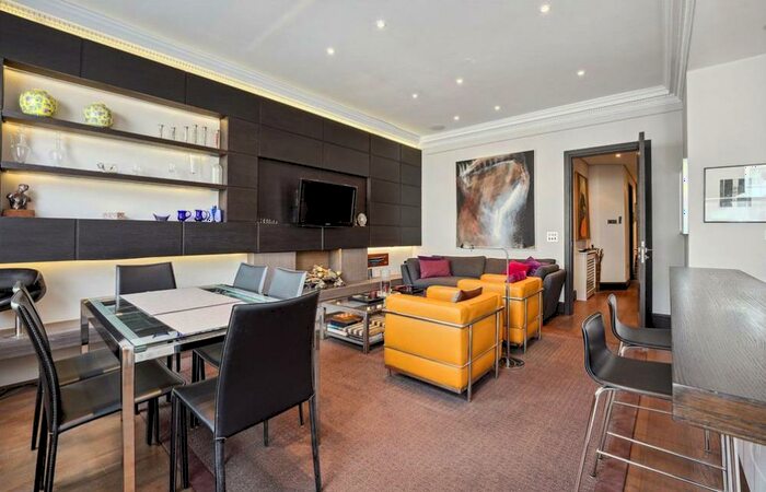 4 Bedroom Apartment To Rent In St. Johns Wood Road, St. Johns Wood, London, NW8