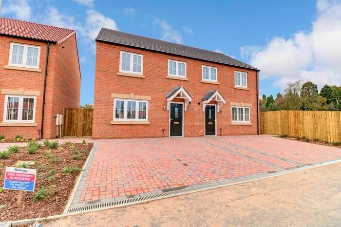 3 Bedroom End Of Terrace House For Sale In Bridlington Road, Nafferton, Driffield, YO25