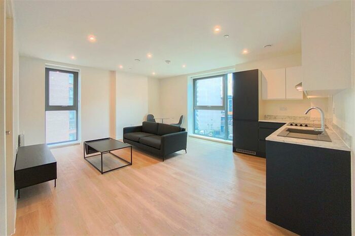 2 Bedroom Apartment To Rent In Exchange Point, New Kings Head Yard, M3