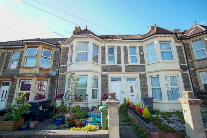 1 Bedroom Flat To Rent In Hengrove Road, Knowle, Bristol, BS4