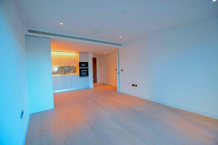 1 Bedroom Flat To Rent In Lincoln Apartments, Fountain Park Way, White City Living, London, W12