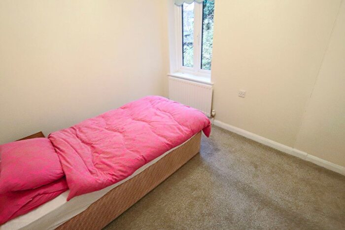 1 Bedroom Flat To Rent In Coulsdon Road, Coulsdon, CR5