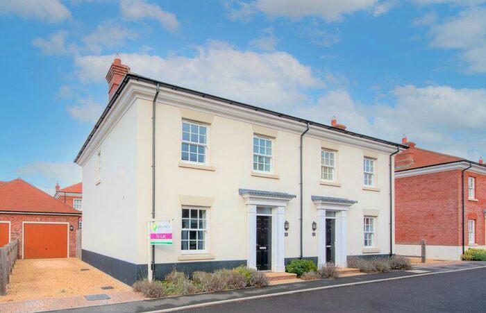 3 Bedroom Semi-Detached House To Rent In Yeovil, BA21