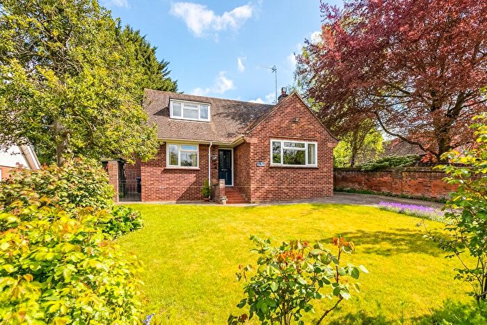 3 Bedroom Detached Bungalow For Sale In Benslow Lane, Hitchin, Hertfordshire, SG4