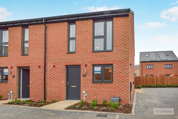 2 Bedroom Property To Rent In Beckett Street, Milton Keynes, MK4