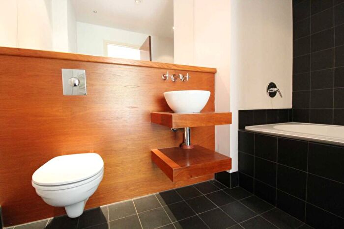 3 Bedroom Apartment To Rent In The Edge, Clowes Street, Manchester, M3