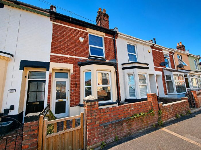 2 Bedroom Terraced House For Sale In Queens Road, Gosport, PO12