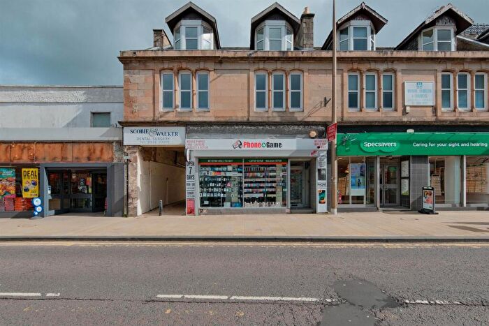 4 Bedroom Flat For Sale In Main Street, Wishaw, ML2