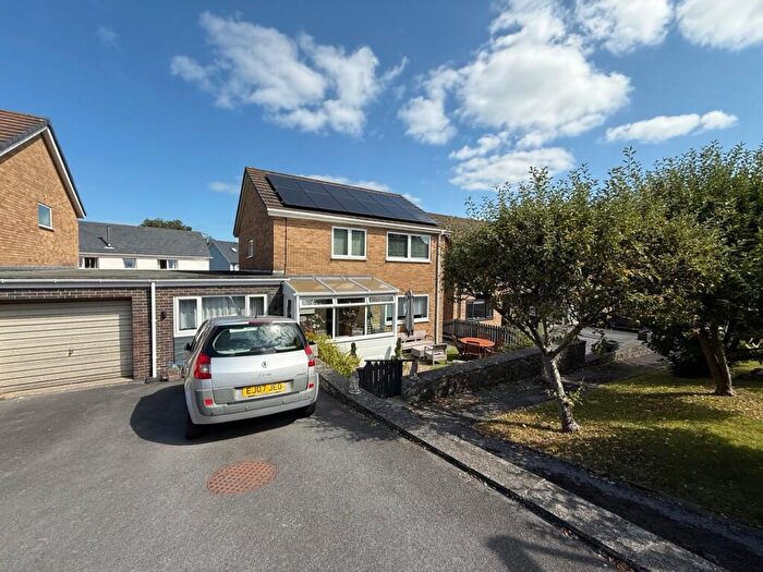 4 Bedroom Detached House For Sale In Berllan Deg, Aberaeron, SA46