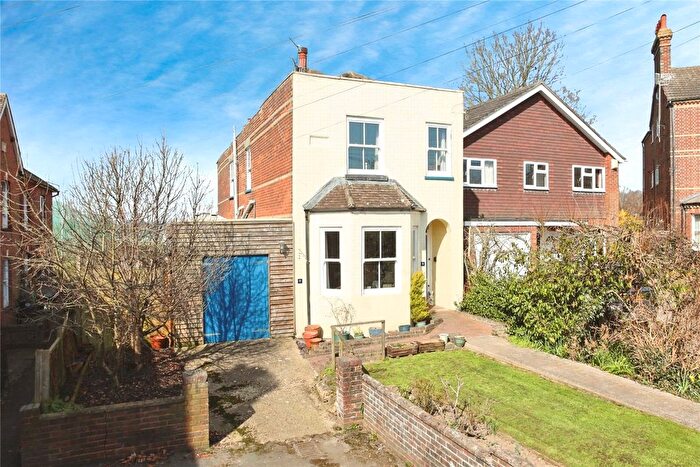 3 Bedroom Detached House For Sale In The Crescent, Tonbridge, Kent, TN9