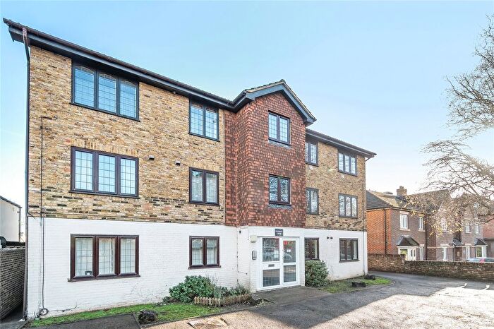 1 Bedroom Flat For Sale In Surbiton, KT6