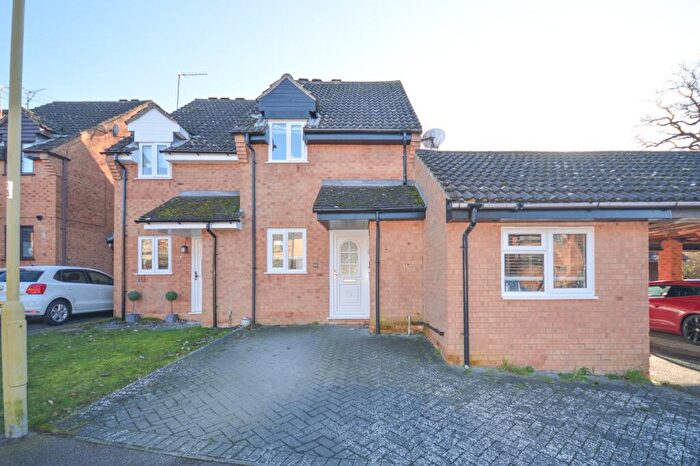 2 Bedroom End Of Terrace House To Rent In Ellenborough Close, Bishops Stortford, CM23