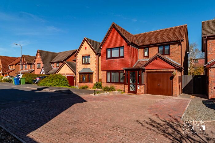 4 Bedroom Detached House For Sale In Durlston Close, Amington, Tamworth, B77