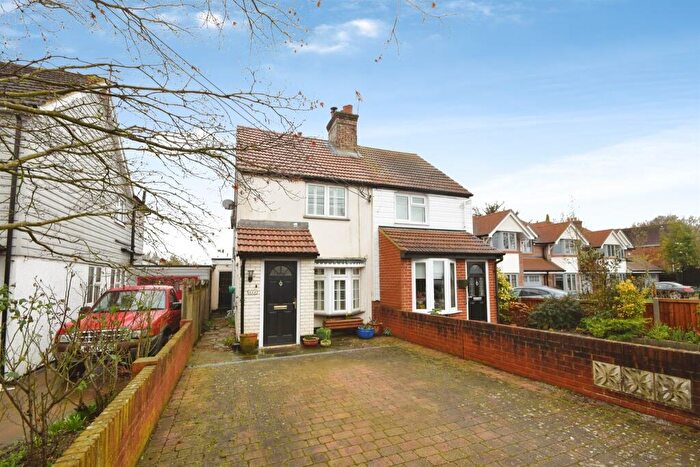 2 Bedroom Semi Detached House For Sale In Ongar Road, Writtle, Chelmsford, CM1