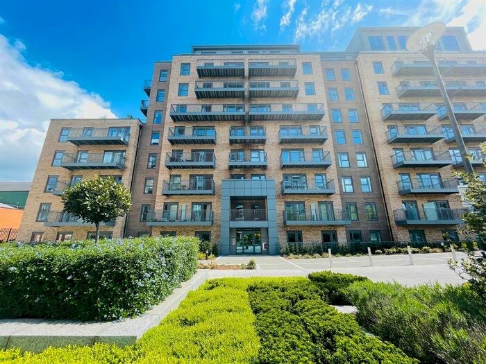 Studio To Rent In Fairbank House, Beaufort Square, London, NW9