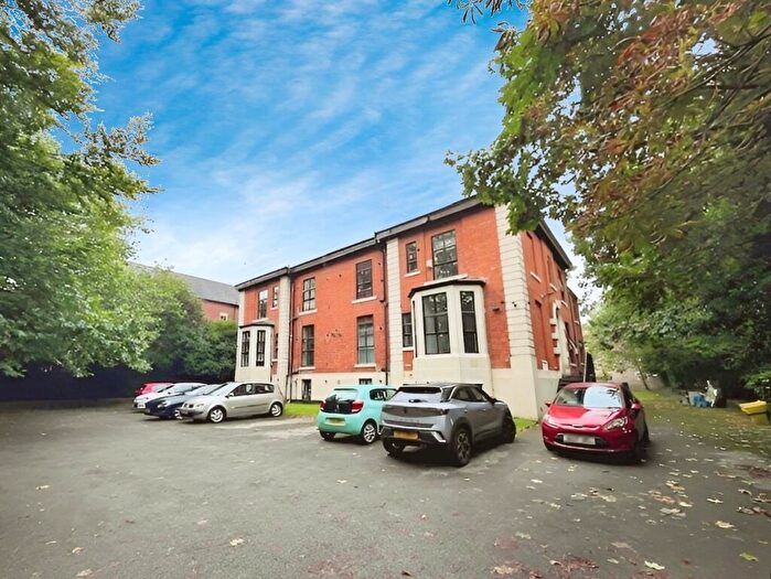 1 Bedroom Apartment To Rent In Whalley Road, Manchester, M16