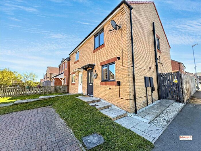 2 Bedroom House For Sale In Balmoral Avenue, Catchgate, Stanley, DH9