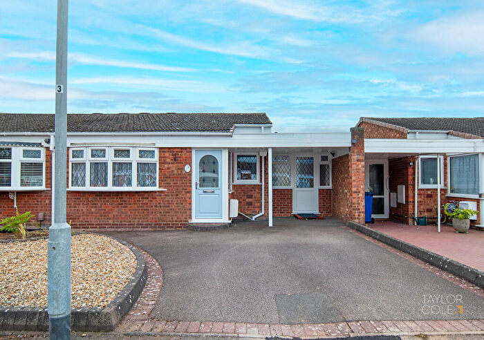 2 Bedroom Semi-Detached Bungalow For Sale In Madox Close, Tamworth, B79