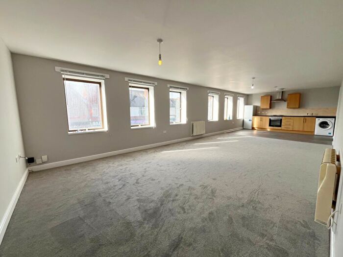 2 Bedroom Flat To Rent In Aylestone Road, Aylestone, Leicester, LE2