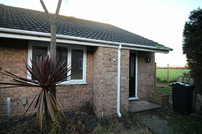 2 Bedroom Semi-Detached House To Rent In Hampstead Avenue, Clacton-on-Sea, CO16