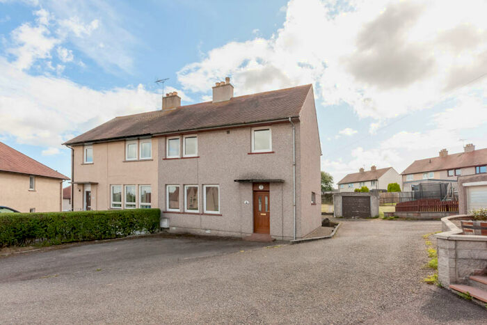 3 Bedroom Semi-Detached House For Sale In Sclattie Circle, Bucksburn, Aberdeen, AB21