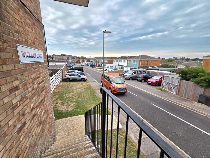 2 Bedroom Apartment To Rent In Gale Moor Avenue, Gosport, PO12