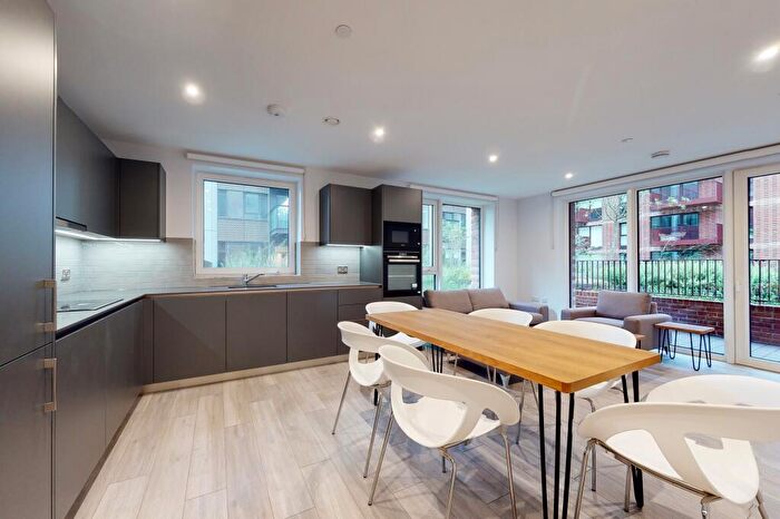 3 Bedroom Apartment To Rent In Park Central East, SE17