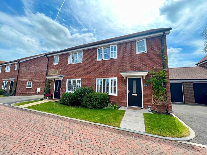 3 Bedroom Semi-Detached House For Sale In Lamble Walk, East Hanney, Wantage, Oxfordshire, OX12