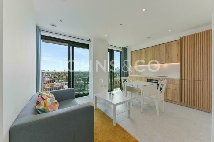 Apartment To Rent In Georgette Apartments, The Silk District, E1