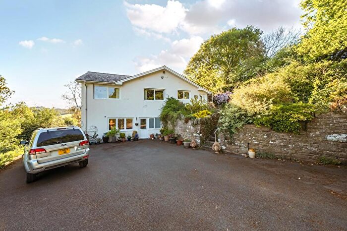 4 Bedroom Detached House For Sale In Clyro, Herefordshire, HR3