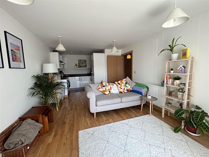 1 Bedroom Flat For Sale In Belon Drive, Whitstable, CT5