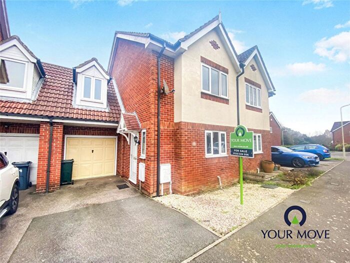 3 Bedroom Semi Detached House For Sale In Park Wood Close, Kingsnorth, Ashford, Kent, TN23