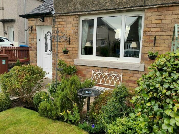 2 Bedroom Flat To Rent In Wemyss Street, KY11