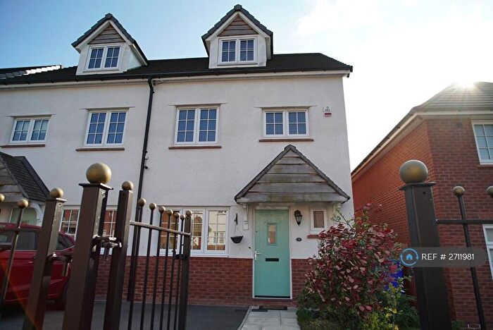 4 Bedroom Semi Detached House To Rent In Edgewood Road, Manchester, M9