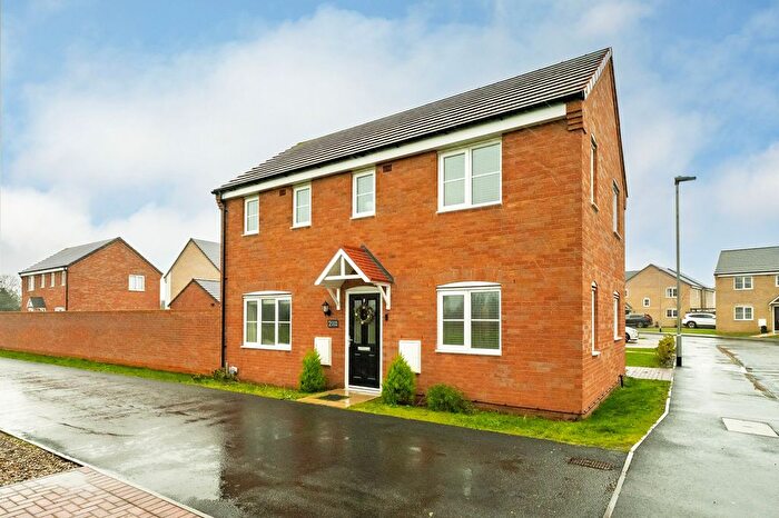 3 Bedroom Detached House For Sale In Cook Close, Bradwell, NR31