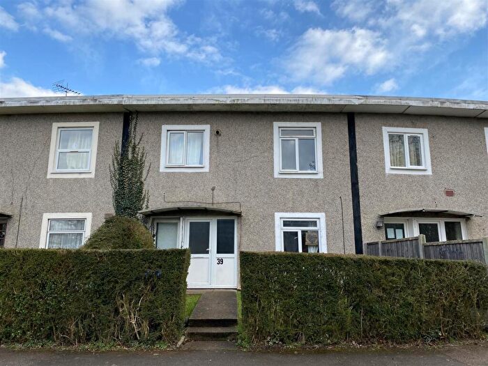 4 Bedroom House For Sale In Hazel Grove, Hatfield, AL10